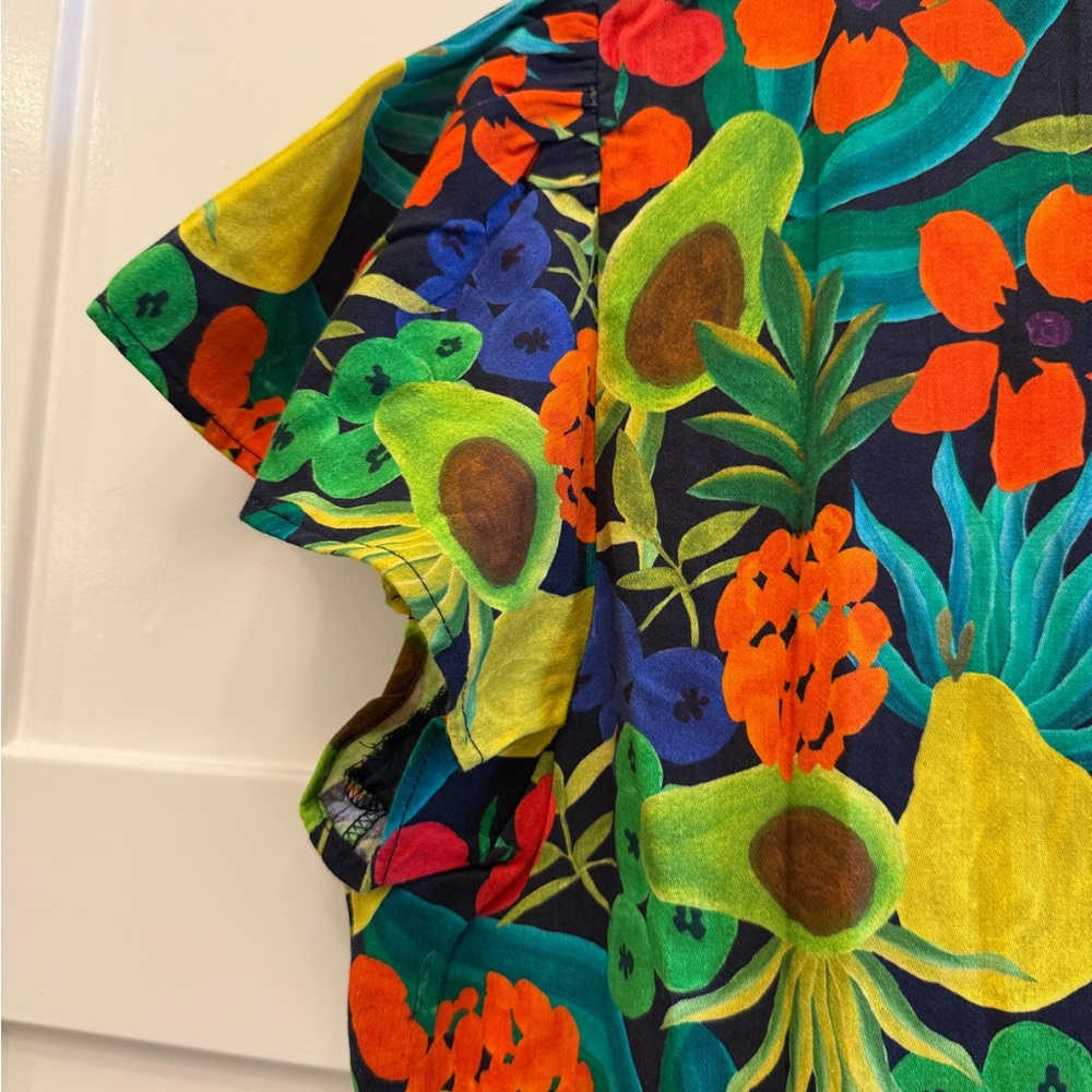 NWT BRITON COURT size XL. Short V-neck, bright colorful fruit & flower design. - Picture 8 of 10